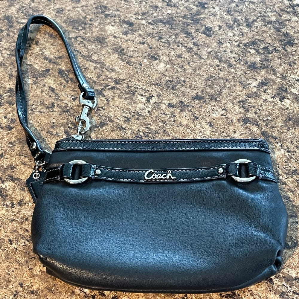 Black Wristlet || Coach
